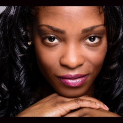 Aus Optosan Multiview wird Premium Pflege All In One Hyaluron 2x360ml / 2 Behälter